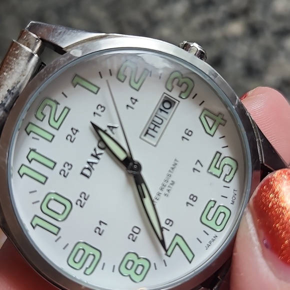 DAKOTA Date/Time Men's Watch Works! - Picture 9 of 9